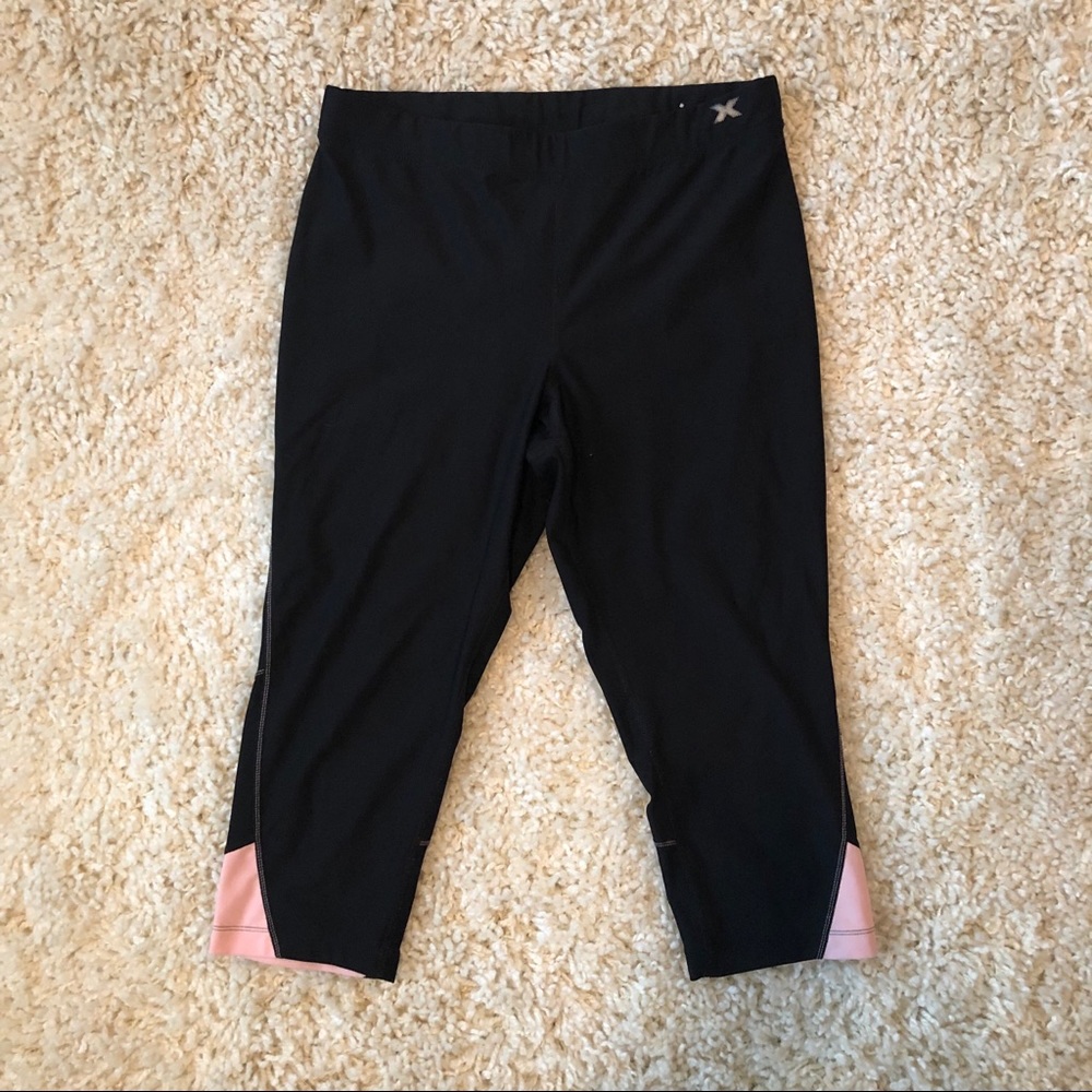 8 Xersion Leggings Capris Large Medium - Picture 6 of 7